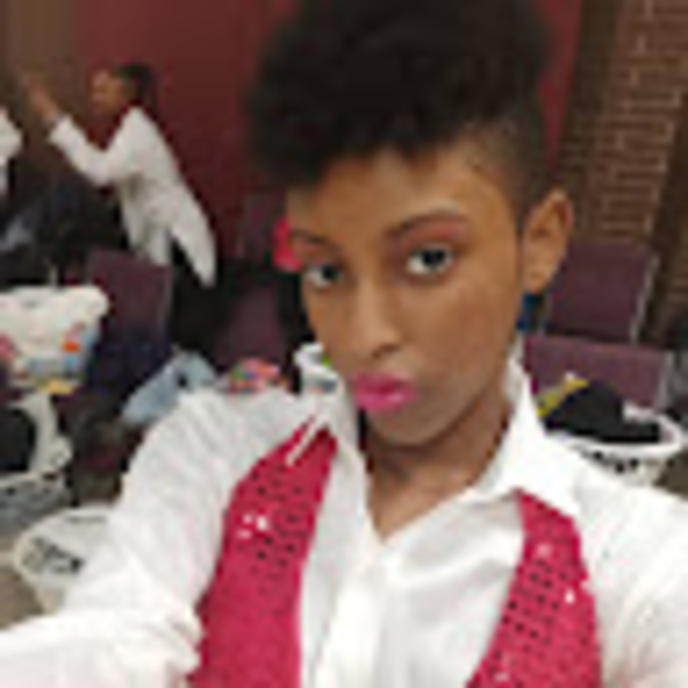 Meet your Posher, Mariyah gray